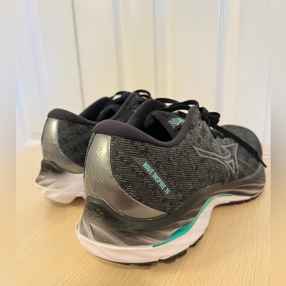 NWT Mizuno Men’s Wave Inspire 19 Sneaker 11.5 - Picture 6 of 8